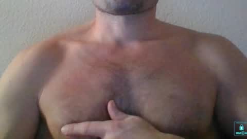 Snapshot of newtyguy90 chatting on January 11, 1:01 pm newtyguy90 online show from January 11, 1:01 pm