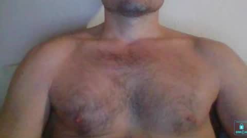 Snapshot of newtyguy90 chatting on December 5, 7:21 am newtyguy90 online show from December 5, 7:21 am