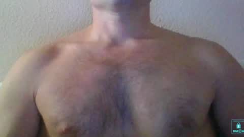 Snapshot of newtyguy90 chatting on January 3, 11:35 am newtyguy90 online show from January 3, 11:35 am