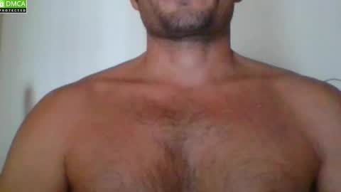 Snapshot of newtyguy90 chatting on September 29, 1:32 pm newtyguy90 online show from September 29, 1:32 pm