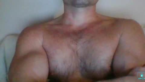 Snapshot of newtyguy90 chatting on December 2, 8:06 pm newtyguy90 online show from December 2, 8:06 pm