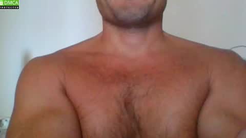 Snapshot of newtyguy90 chatting on September 23, 9:36 am newtyguy90 online show from September 23, 9:36 am
