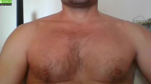 Snapshot of newtyguy90 chatting on October 16, 9:09 am newtyguy90 online show from October 16, 9:09 am