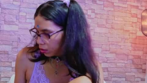 nextdoor_fantasy online show from April 1, 3:07 am