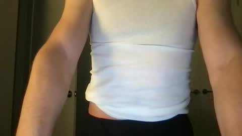 nextdoorguy334 online show from April 18, 7:43 am