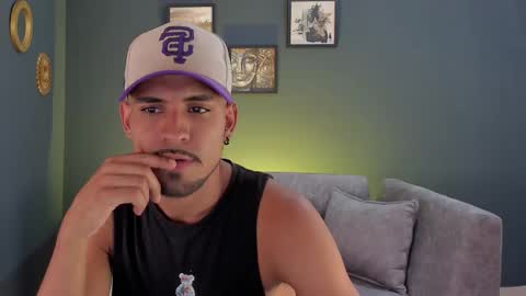 NEYDER  online show from February 25, 1:25 pm