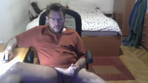 nezoss online show from May 23, 5:31 pm