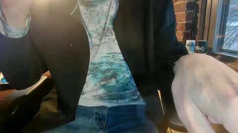 Snapshot of nfgwholoves2cum chatting on February 27, 10:31 pm NFG Nice Friendly Guy Dick online show from February 27, 10:31 pm