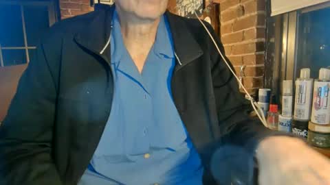 Snapshot of nfgwholoves2cum chatting on March 5, 3:18 am NFG Nice Friendly Guy Dick online show from March 5, 3:18 am