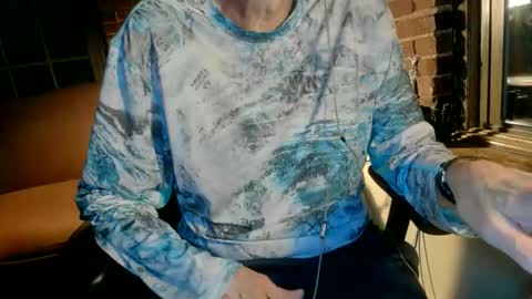 Snapshot of nfgwholoves2cum chatting on September 11, 2:35 am NFG Nice Friendly Guy Dick online show from September 11, 2:35 am