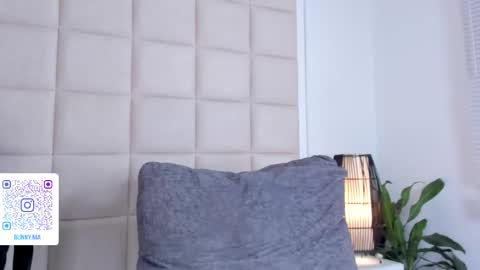 Nia online show from September 23, 1:05 pm