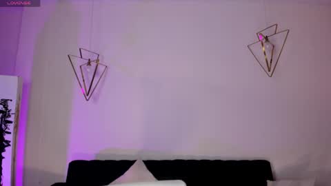 SQUIRTER DOLL    online show from April 12, 10:47 pm