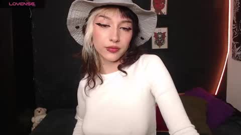 Snapshot of niakat_ chatting on September 16, 1:29 am  niakat  online show from September 16, 1:29 am