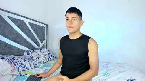 Snapshot of niall_falcon chatting on February 27, 9:36 pm Niall  online show from February 27, 9:36 pm