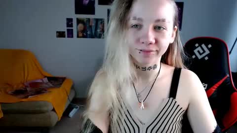 nica_kawaii online show from March 23, 6:29 am