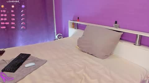 Nica online show from September 20, 5:05 pm