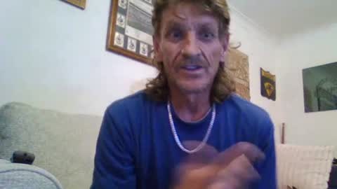 Snapshot of niceozziecockxxx chatting on March 11, 4:30 am Sexiishaine online show from March 11, 4:30 am