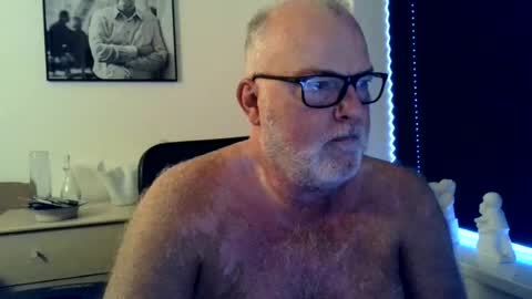nicexxdane online show from July 12, 5:43 am