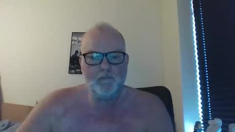 nicexxdane online show from May 22, 5:25 am