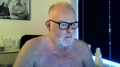 nicexxdane online show from June 22, 5:04 am