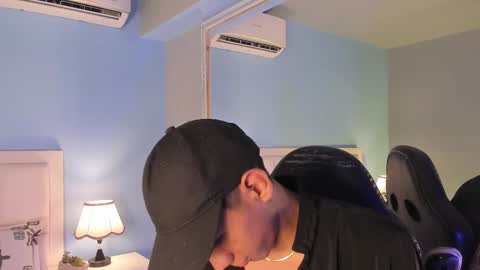 Snapshot of nick_collins20 chatting on October 21, 6:07 am Nick online show from October 21, 6:07 am