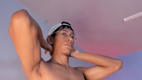 Snapshot of nick_collins20 chatting on September 22, 8:24 pm Nick online show from September 22, 8:24 pm