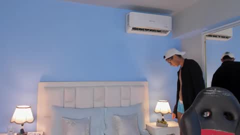 Snapshot of nick_collins20 chatting on September 18, 6:17 am Nick online show from September 18, 6:17 am