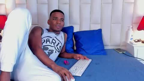 Snapshot of nick_collins20 chatting on March 10, 9:34 am Nick online show from March 10, 9:34 am