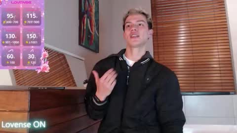 Nick  online show from February 6, 12:30 pm