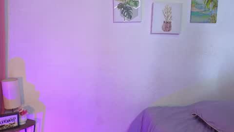 Nicole Silvermoon online show from July 21, 4:31 pm