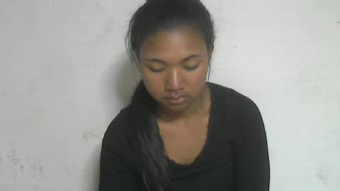 nickiqqyuu online show from June 22, 1:33 am