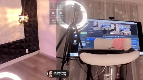 Nicky online show from November 7, 3:53 am