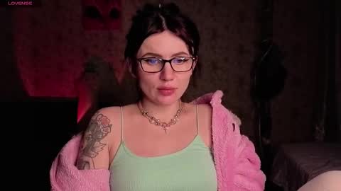 Nicky Weekends online show from January 31, 10:29 pm