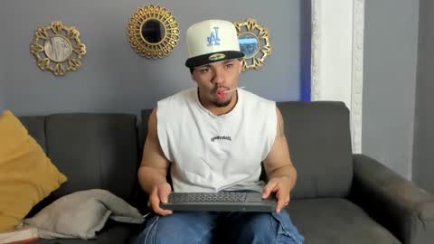 nico_blaze7 online show from November 29, 12:46 pm