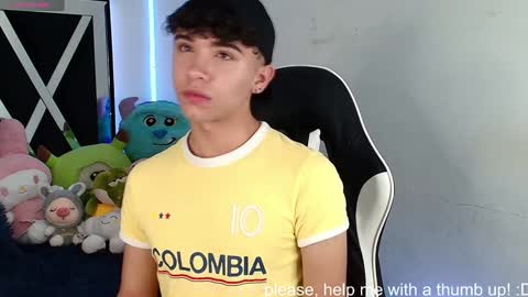 Snapshot of nico_cruz chatting on January 15, 5:08 am nico online show from January 15, 5:08 am