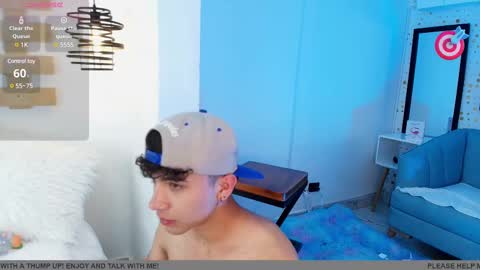 Snapshot of nico_cruz chatting on February 27, 10:33 am nico online show from February 27, 10:33 am