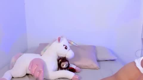 nicol online show from January 10, 7:19 pm