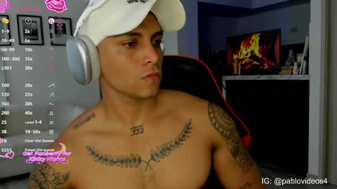 nicolas_montoya online show from April 3, 9:44 pm