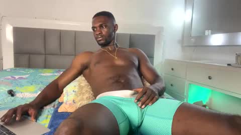 Nicolas online show from October 26, 1:34 pm