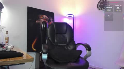 Nicolas Fellener online show from November 23, 4:10 am