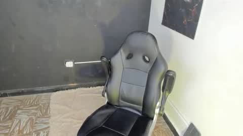 nicole_and_thiago1 online show from February 22, 10:23 pm