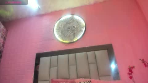 nicole_rosales online show from November 7, 8:11 pm