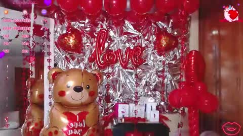 Nicole Santana online show from February 14, 10:45 pm