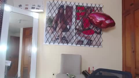 Nicole Santana online show from February 4, 10:24 pm