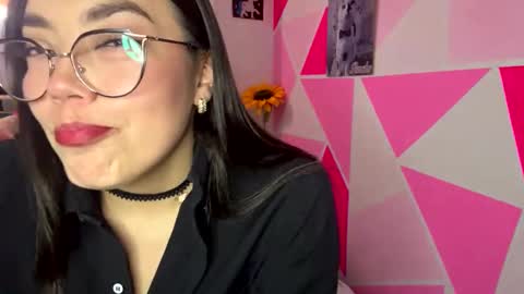 Snapshot of nicole_wc chatting on September 21, 5:11 am Nicole online show from September 21, 5:11 am