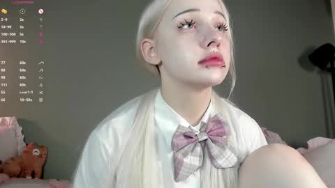 Mary online show from November 9, 6:10 pm