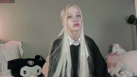 Mary online show from November 24, 6:01 am