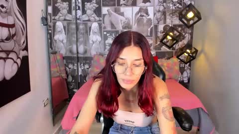 N i c o l e  online show from March 3, 2:49 pm