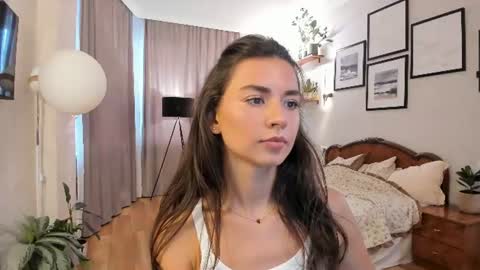 Dua Lipa online show from July 29, 5:24 pm