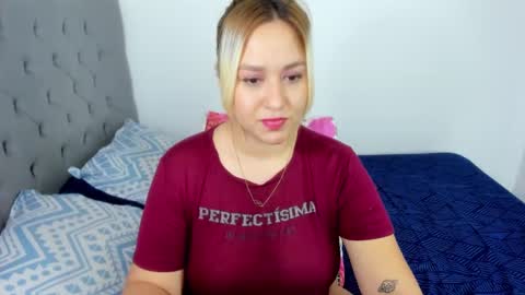 Snapshot of nicolewind_ chatting on September 27, 2:59 pm ELIZABETH online show from September 27, 2:59 pm